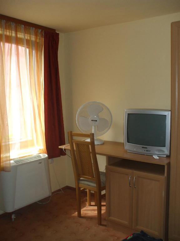 Turul Etterem Es Panzio Hotel Kaposvár Екстериор снимка