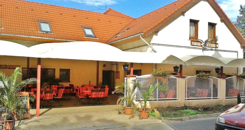 Turul Etterem Es Panzio Hotel Kaposvár Екстериор снимка